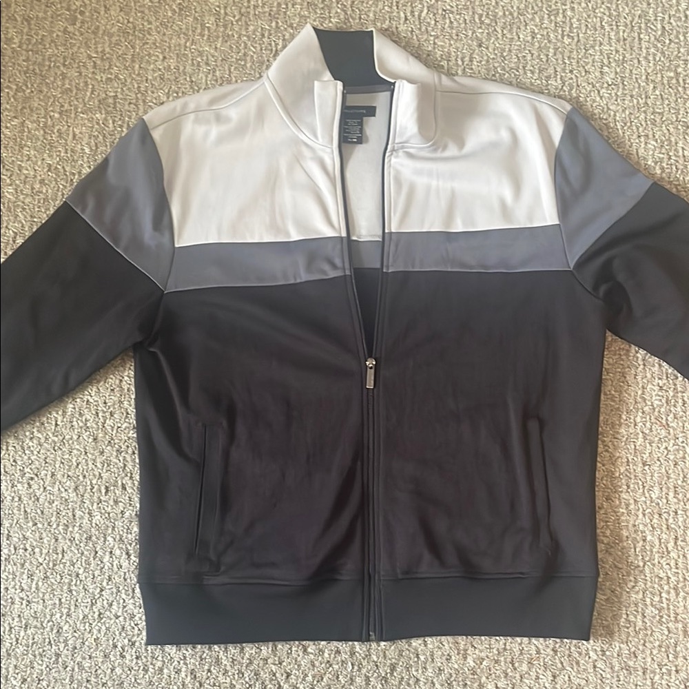 Men's Black and Gray Jacket